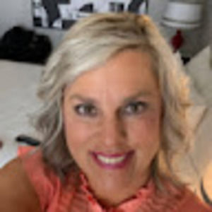 Meet your Posher, Gina